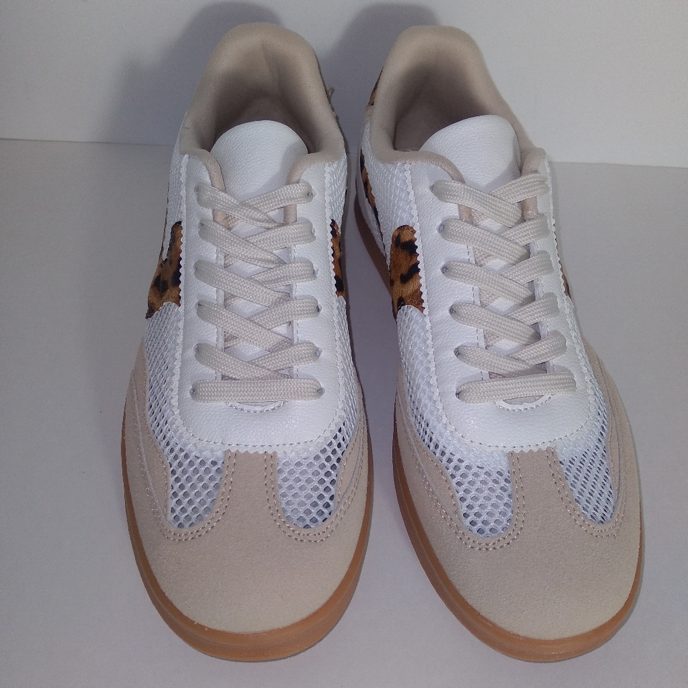 Leopard Print White Mesh Low Top Sneakers - Picture 4 of 6